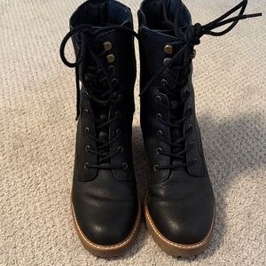 Crown Vintage Black Lace-Up Boots